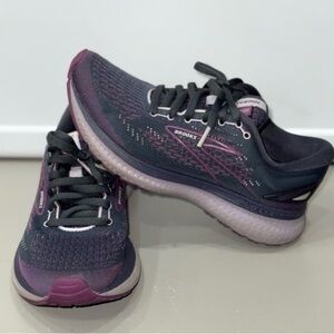 Brooks Glycerin 19 Running Shoes Purple Pink lavender women’s Size 10